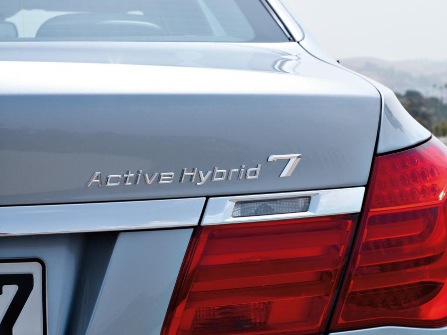  BMW ActiveHybrid 7 2009 года  (фото 10 из 41)